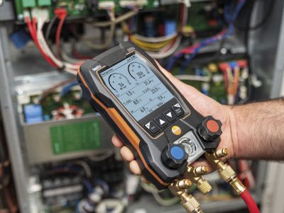 TESTO 550s Smart Kit - Smart digital manifold with wireless clamp temperature probes (with sightglass)